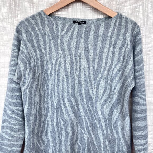 Anne Klein 100% Cashmere Animal Print Sweater Zebra Print Heather Grey - Picture 1 of 15